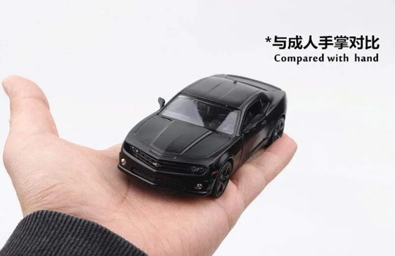 1:36 Chevrolet Camaro High Simulation Alloy Model Car Metal Sedan Die Casting Collection Toy Car Boy Toy Children Gift A323