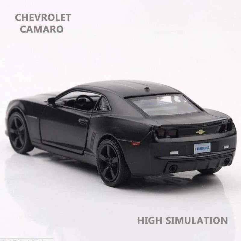 1:36 Chevrolet Camaro High Simulation Alloy Model Car Metal Sedan Die Casting Collection Toy Car Boy Toy Children Gift A323