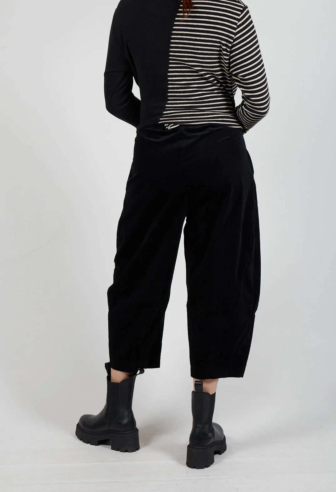 Bianco V Trousers in Nero