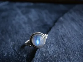 Moonstone Kaisa Ring - Round