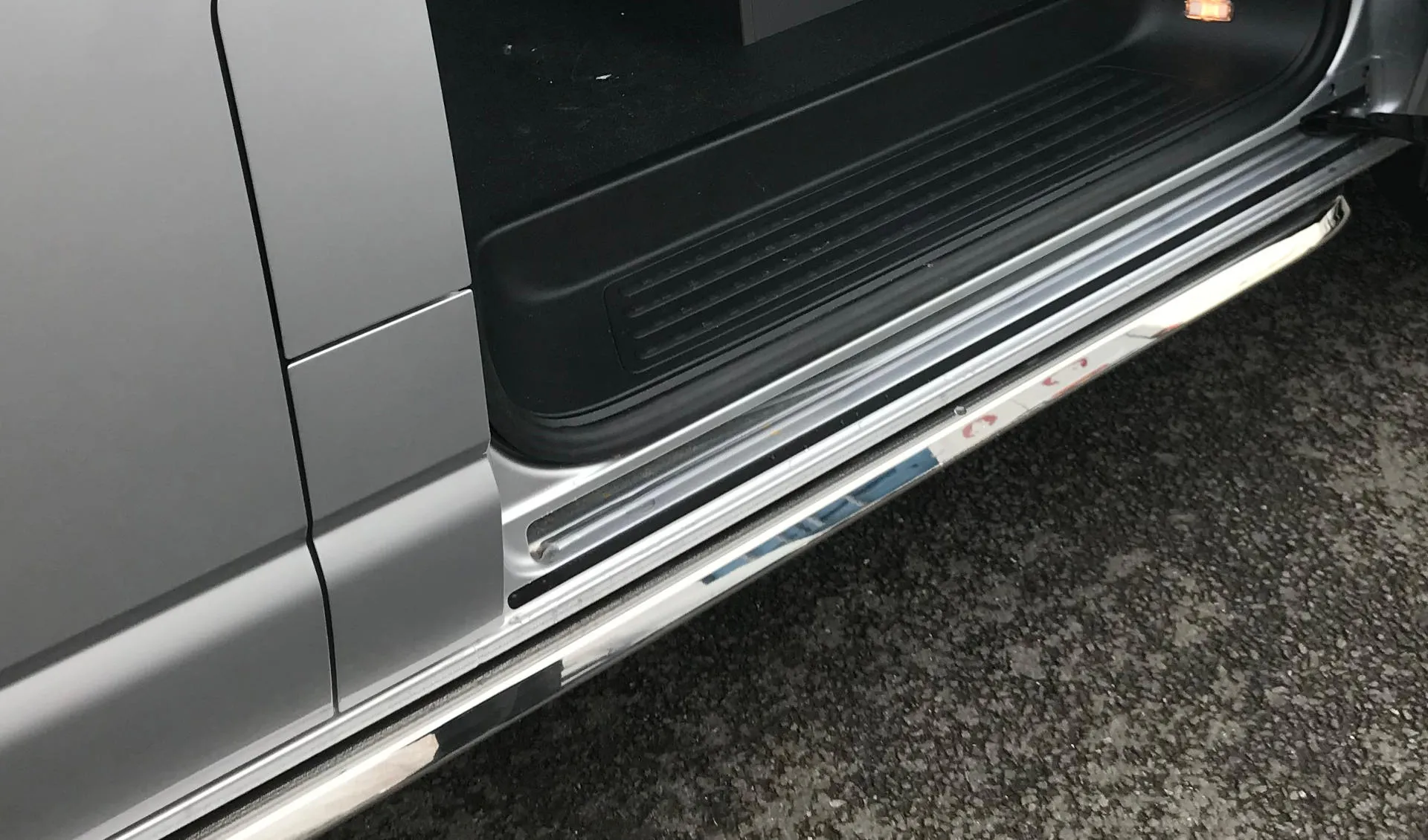 Stainless Steel Angular OE Style Side Bars for Volkswagen Transporter T6 SWB