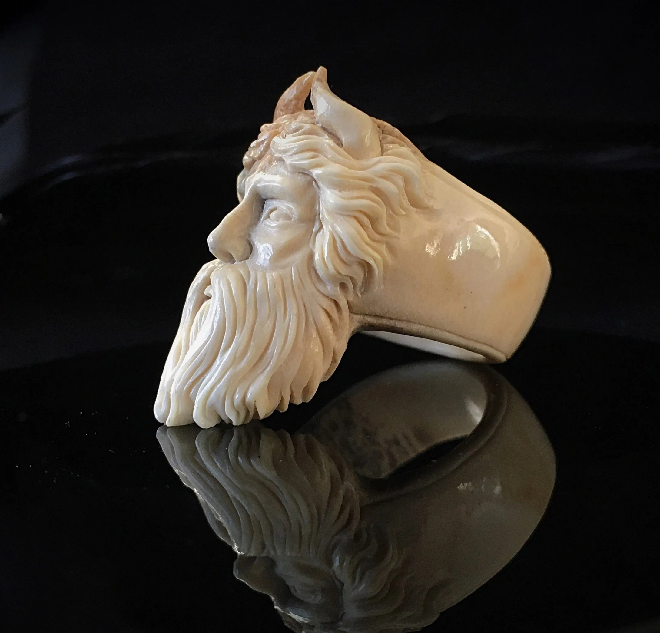 Zeus Ammon Ring